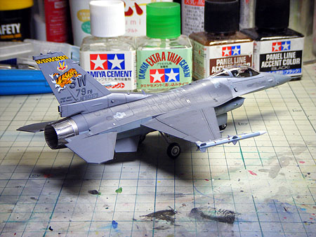 1/72 ロッキード マーチン F-16CJ [ブロック50] ファイティング